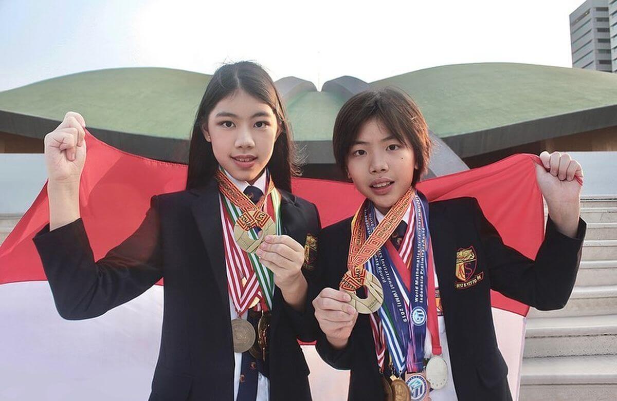 Juara 1 Lomba Matematika Tingkat Internasional